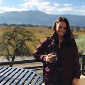 Meet your Posher, Vanessa